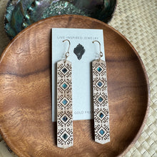 Load image into Gallery viewer, Kappi bar earrings

