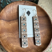 Load image into Gallery viewer, Kappi bar earrings
