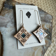 Load image into Gallery viewer, Kappi threader earrings
