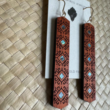 Load image into Gallery viewer, Kappi bar earrings

