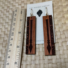 Load image into Gallery viewer, Tapa spear (padauk)
