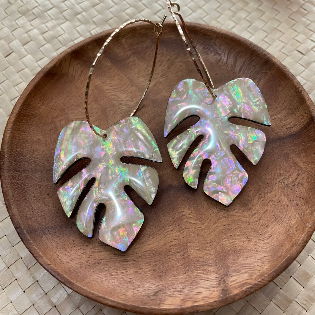 Monstera hoops (rainbow shell)