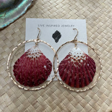 Load image into Gallery viewer, Seashell hoops (magenta)
