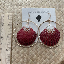 Load image into Gallery viewer, Seashell hoops (magenta)
