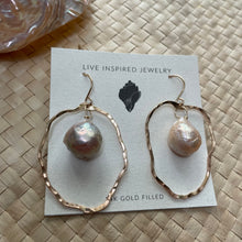 Load image into Gallery viewer, Archipelago asymmetrical pearl hoops
