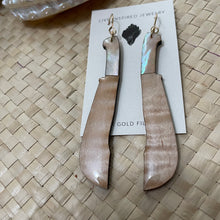Load image into Gallery viewer, Buneng (maple wood, white abalone)
