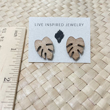 Load image into Gallery viewer, monstera stud earrings (white/maple)
