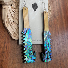 Load image into Gallery viewer, Nifo&#39;oti (yellow heart &amp; abalone)
