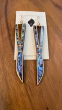 Load image into Gallery viewer, Balisong style 1 all abalone
