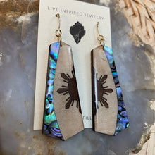 Load image into Gallery viewer, Sun ray earrings (maple)
