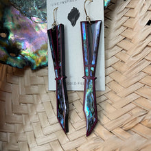 Load image into Gallery viewer, Balisong style 2 abalone
