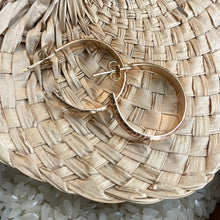 Load image into Gallery viewer, Gold floral hoops
